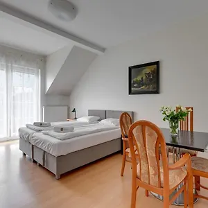  Apartament Walecznych